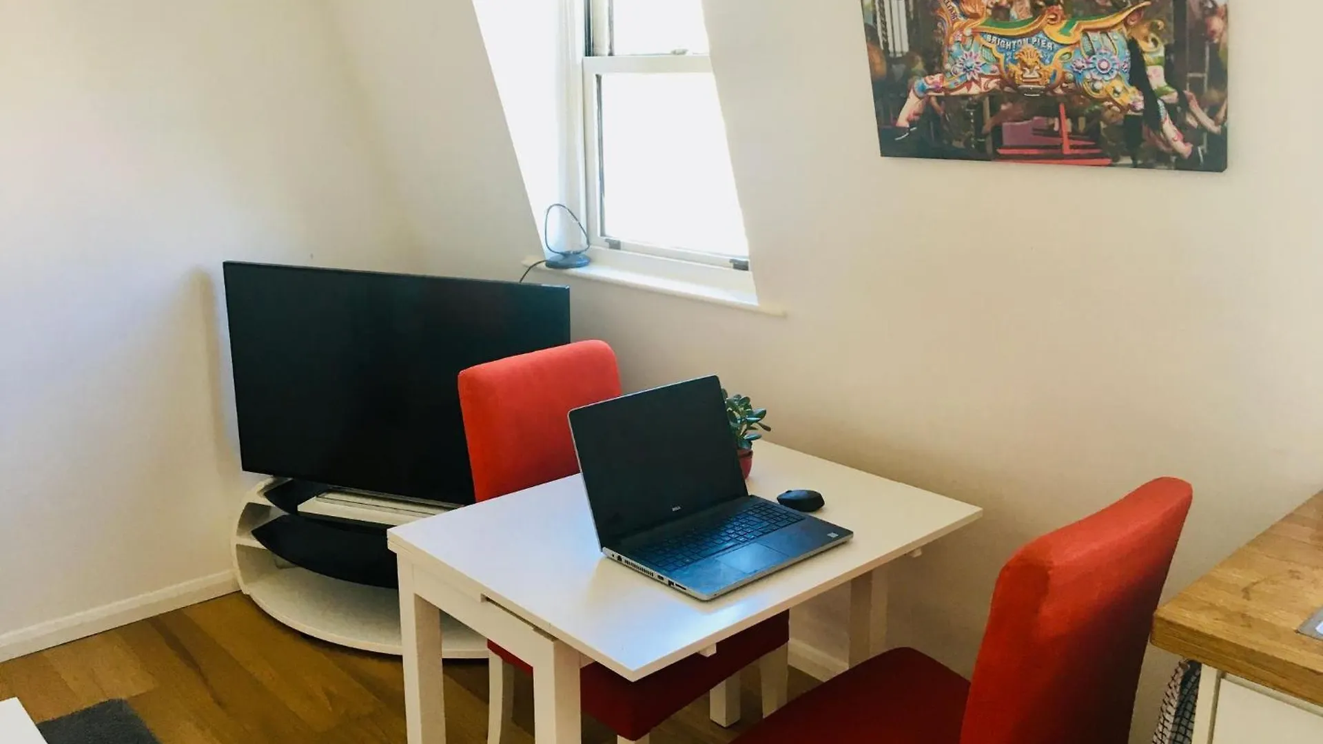 아파트 Self Contained One Bedroom Flat In The Heart Of Brighton, Close To The Beach